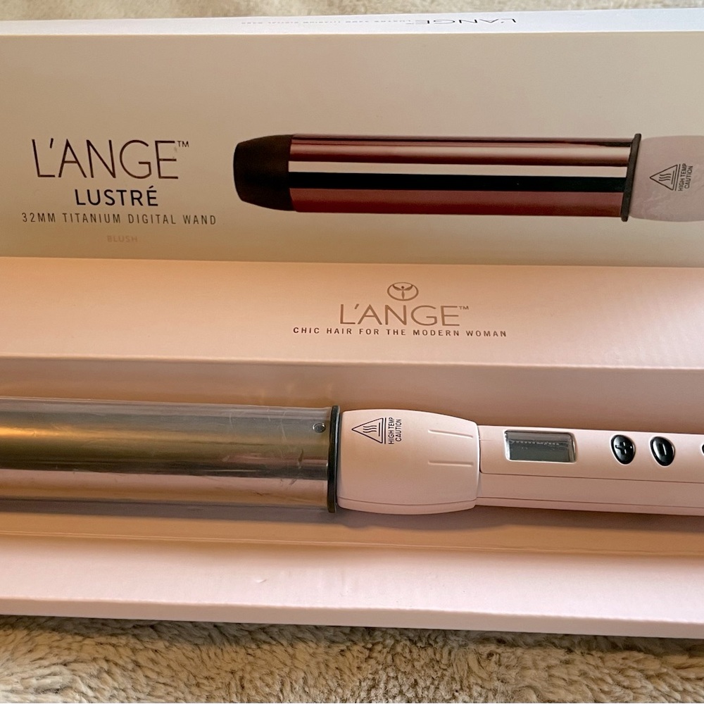 L’Ange Hair Lustre Curling Wand, 32mm (1.25”) Barrel, Titanium Barrel, Blush